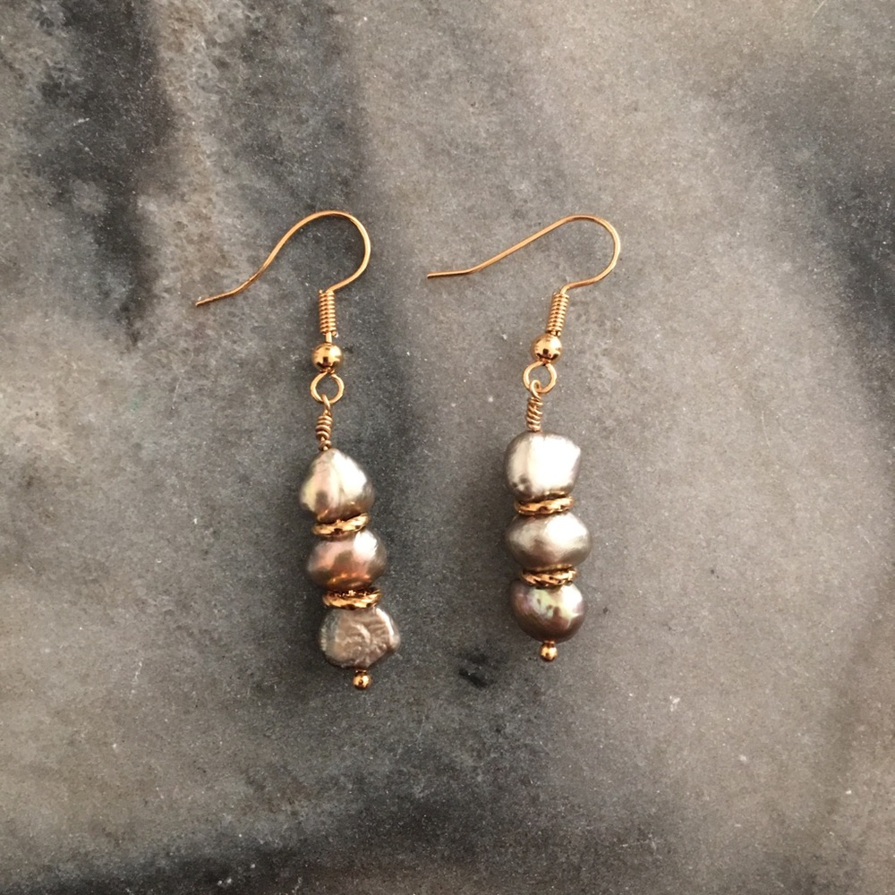 Freshwater Pearl Earrings